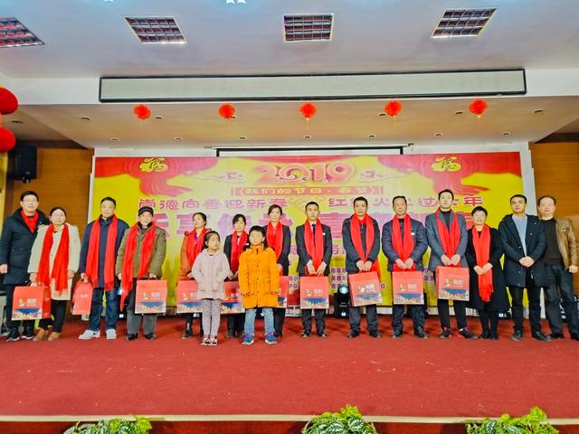 3d9b08dd41e44362becb1e85e80d81cb (1).jpg