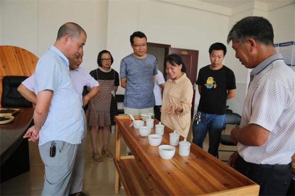 2020年玲珑茶制作技艺代表性传承人培训活动在桂东举行4.JPG