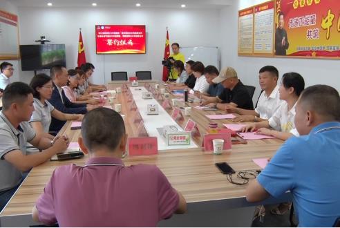 东江湖1.jpg