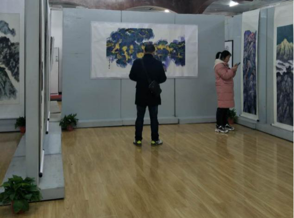 土家族织锦研讨会.png