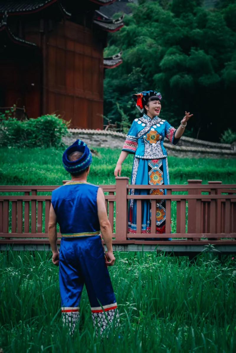 陈斌 摄影 《唱支山歌给党听》.jpg