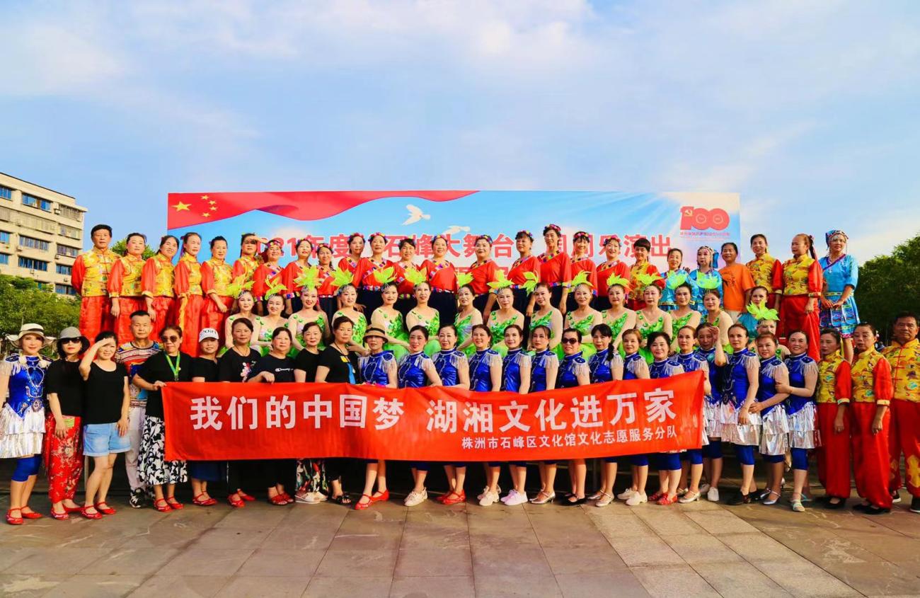 合影.jpg