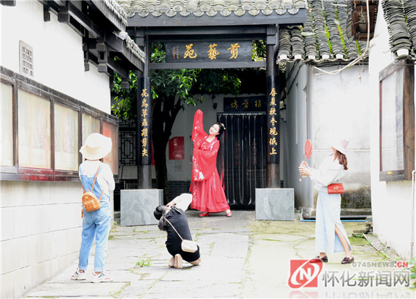 黔阳古城：开启《宝贝有戏•天籁童声》汉服主题活动1