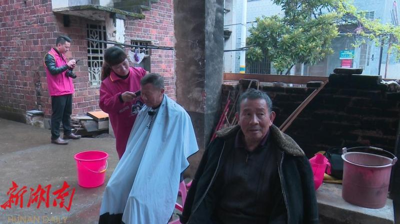 ac7374a7e8bd5128afbd74df77a0e5be4f8dda2a1634281884734.jpg