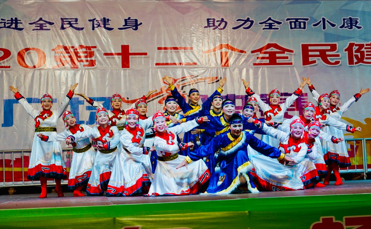 a12be52f4f0ac478284ac55a351f595.jpg