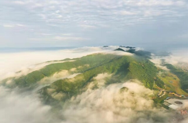 《五古赋临湘》