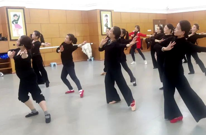 8 1 图片1_副本.png