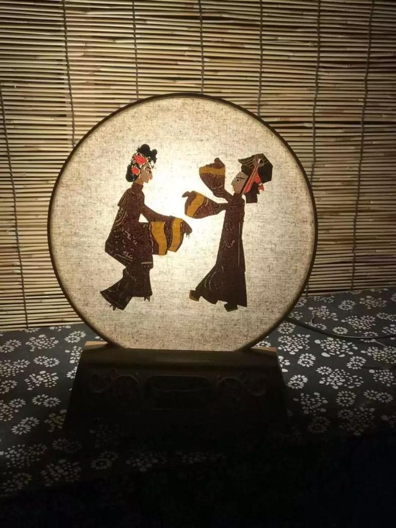 小郁竹艺推出的皮影灯